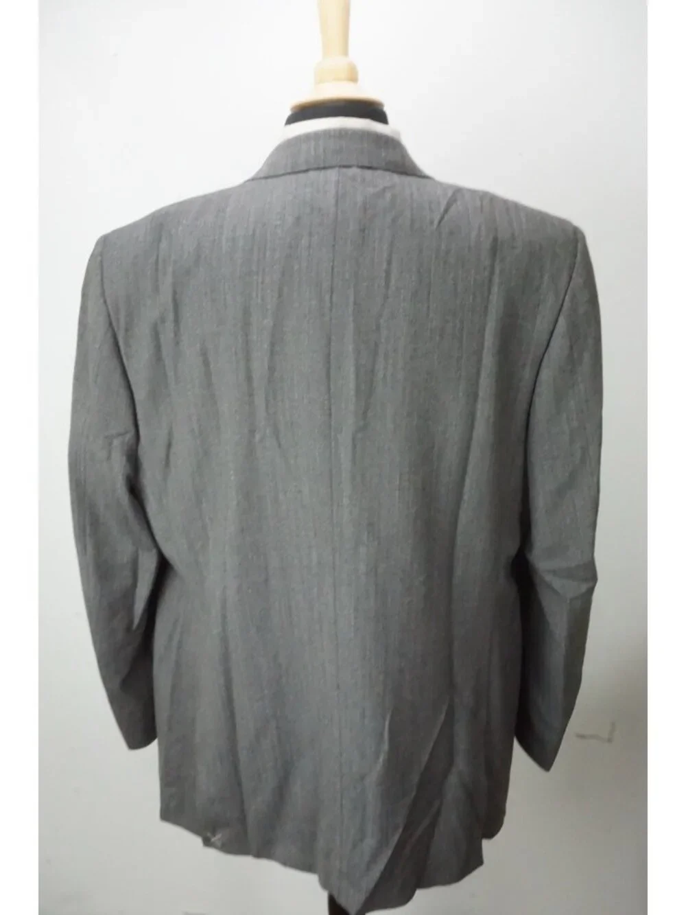 Canali Gray Herringbone Wool 2 Pc Suit Jacket Pants Sz 48R US 58 EU NEW